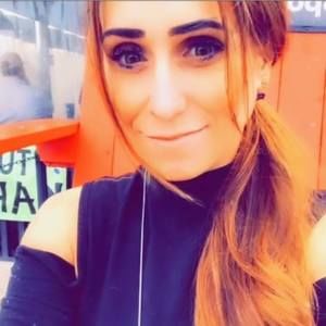 Meet your Posher, Lara